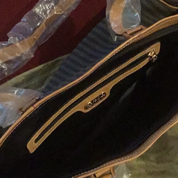 Fendi vintage brand new tote  SO RARE - Picture 7 of 9